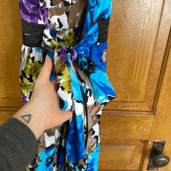 2/$30•So cute! Floral Bubble dress with tie at back - Picture 5 of 7
